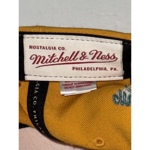 Mitchell & Ness Seattle Supersonics Hardwood Classics Embroidered Snapback Hat - Picture 9 of 16